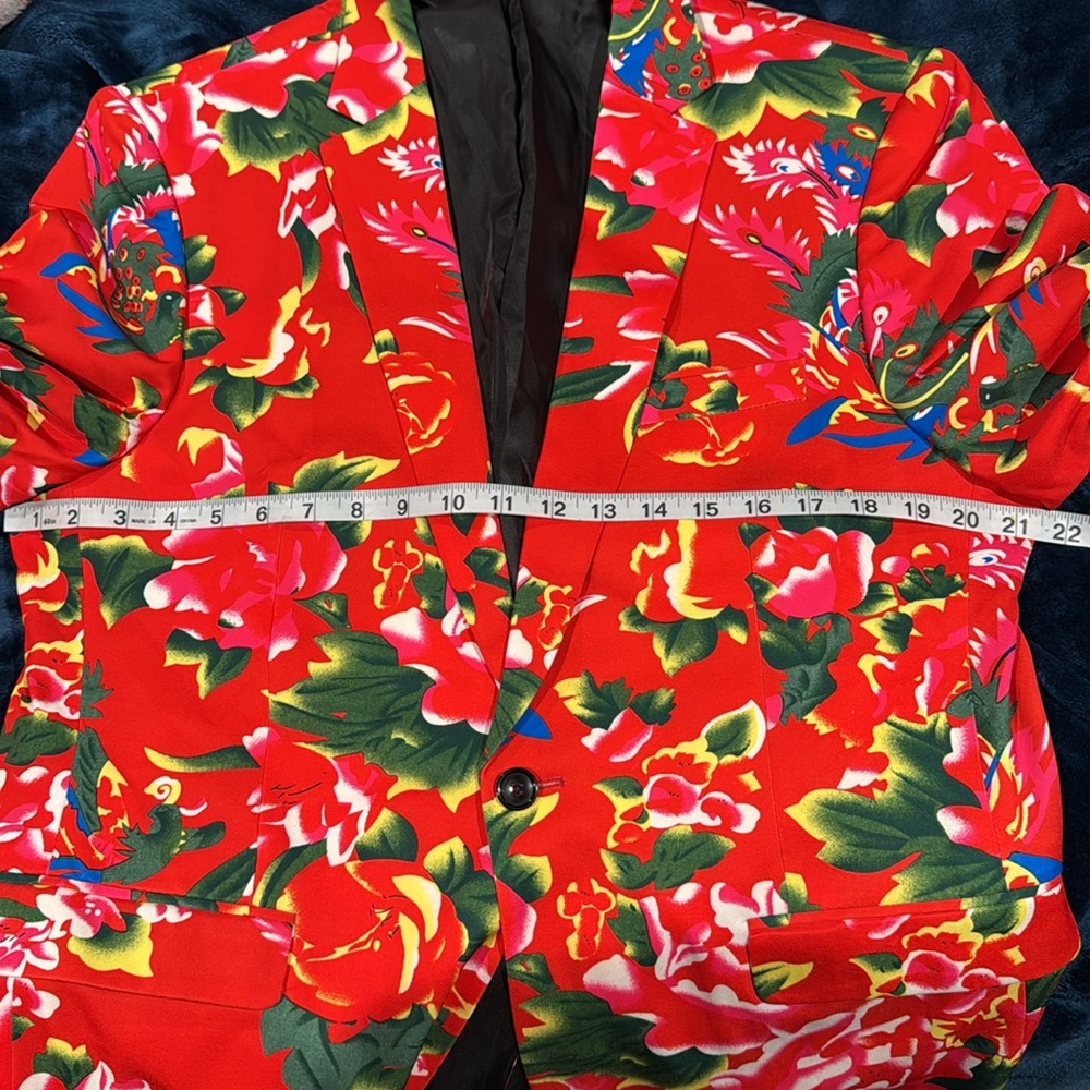 Floral Red Blazer - Picture 9 of 11